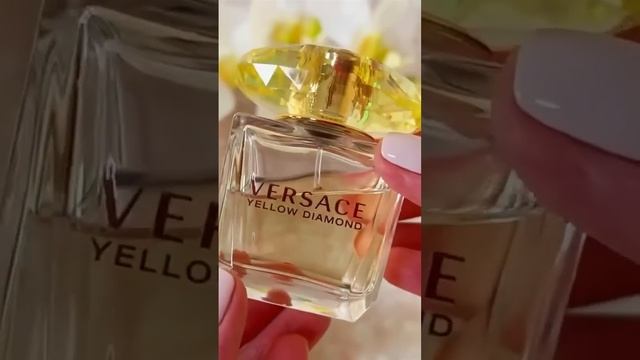 Шикарный шлейф на миллион от Версаче Yellow Diamond Versace НЕДОРОГО!!! #garbanza_versace #shorts смотреть онлайн