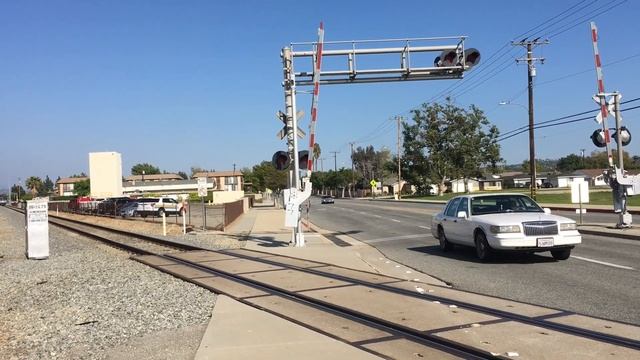 Metrolink Commuter Trains ~ Railfanning Covina, CA 4-1-2020