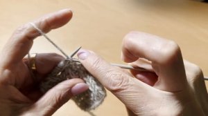 ➰ Вертикальная петля для пуговицы - Как сделать | Полупатентная резинка | Вязание | Вязание спицами