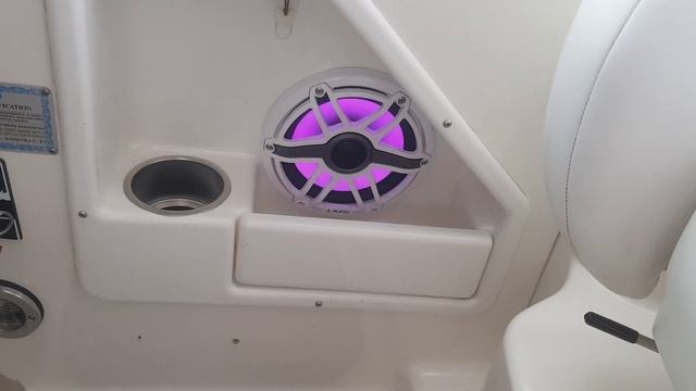 Sea Ray Full JL AUDIO sound system смотреть онлайн
