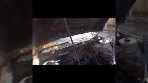 Сливаем топливо, компрессором.