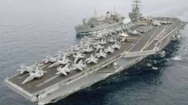 Авианосцы США под ударами в Красном море