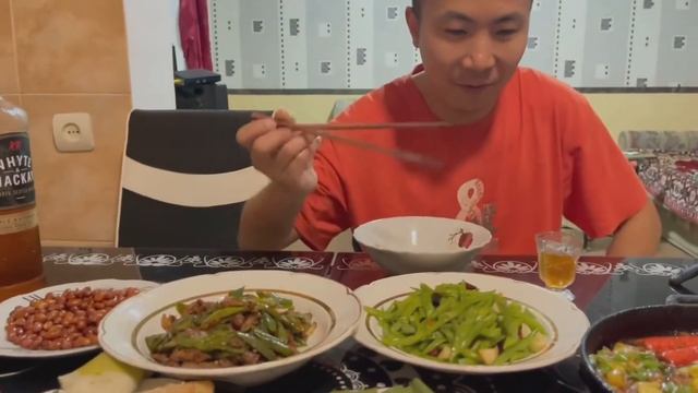 在国外被逼成大厨，俄罗斯邻居吃了都说好！格鲁吉亚旅居做饭合集 смотреть онлайн