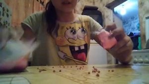 Разрезаем сквиши что внутри