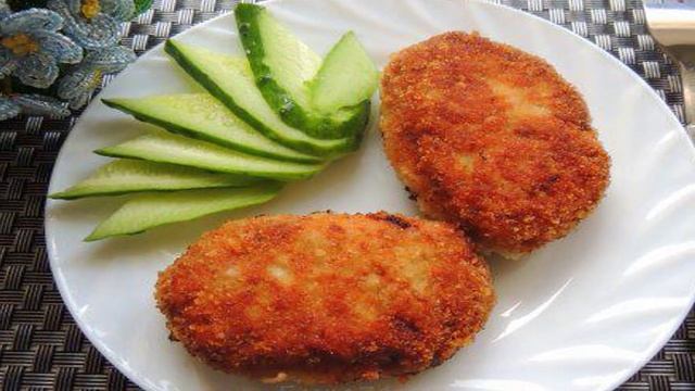 Куриные котлеты с грибами и овсянкой