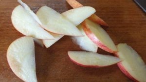 Салат из сладкого перца и яблока