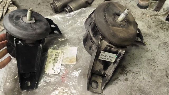 Замена кронштейна / подушки двигателя смотреть онлайн