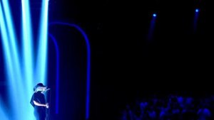 Sia   Diamonds ft Rihanna (Live on BBC radio 1)