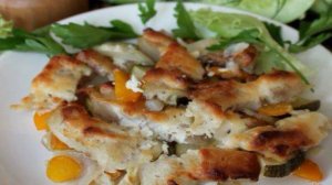 Хек с овощами запеченный в сметане