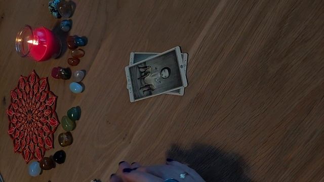 ЗАБАНИЛ. МОЛЧИТ. НЕ ВЫХОДИТ НА СВЯЗЬ. #таро #гадалка #гаданиеонлайн #тароонлайн #раскладтаро #taro смотреть онлайн