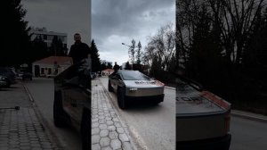 Наша версия обзора Tesla Cybertruck. 

Смотри видео, чтобы узнать подробнее.
