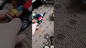 обзор на мой лего колхоз.      в следующее видео будет как трактора пашут