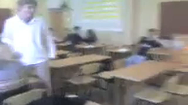 Есть чтоль пять сигарет?