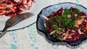 Маринованная краснокочанная и белокочанная капуста