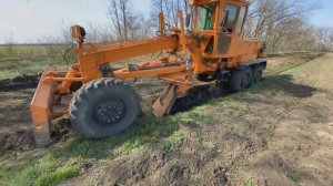 Изучаем цвета и строительный транспорт  Развивающее видео про машинки для детей