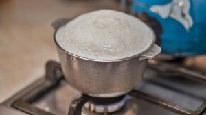 КАК  КИПЯТИТЬ МОЛОКО, ЧТОБЫ  НЕ СБЕЖАЛО! ПРОВЕРЕННЫЙ МЕТОД!