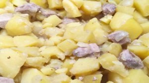 Картофель с капустой и мясом