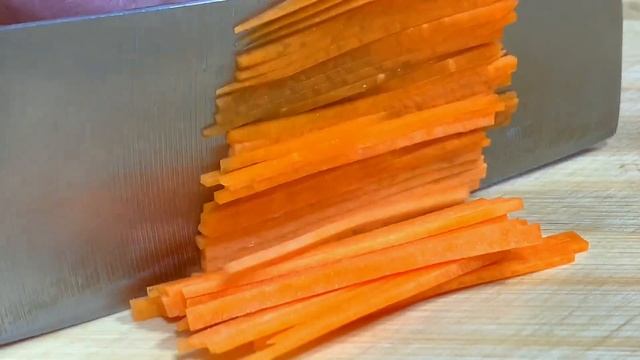 天氣熱要多吃豆角，教你一個新做法，不炒也不油炸，上桌搶著吃【阿朝哥美食 】#豆角 #豆角新做法