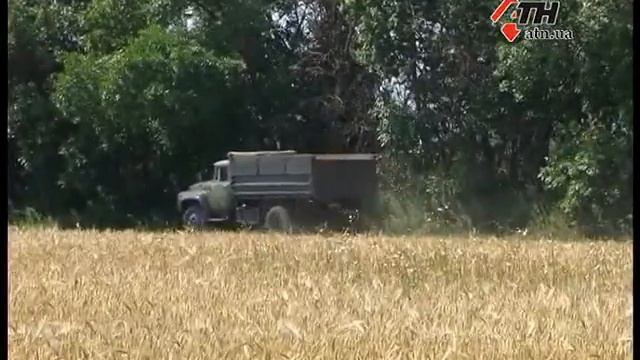 Харьковчане без хлеба не останутся. В ХОГА отчитались об уборке раннезерновых - 30.08.16 смотреть онлайн