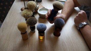 О выборе помазка для бритья YAQI