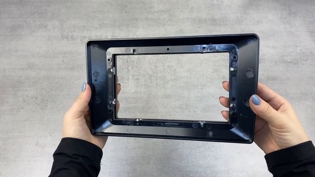 Распаковка рамки Volkswagen Jetta 2005+/Tiguan 2007+/Passat 2005+/Polo 2009+/Fabia 2007+ 2DIN смотреть онлайн