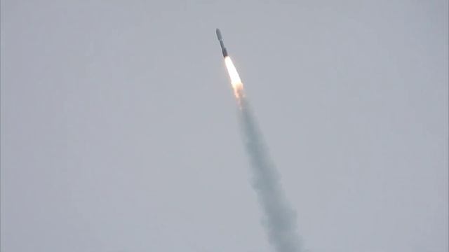 ULA Atlas 511 launch from a hazy Cape Canaveral 1-21-2022 смотреть онлайн