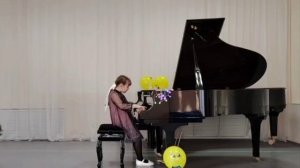 Шубенкова София, 9 лет МАУ ДО ДШИ №1г.Белебея Д. Шостакович "Полька-скакалка"