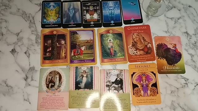 Arkadaşlarına beni nasıl anlatıyor/ Bana karşı duygusu var mı 🤍🌻 смотреть онлайн