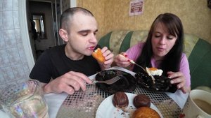 МУКБАНГ НАРЕЗКИ ЛУЧШЕЕ - ЗАВТРАК ЯИЧНИЦА С КОЛБАСОЙ / ПИРОЖКИ / БУТЕРБРОДЫ / MUKBANG ASMR АСМР