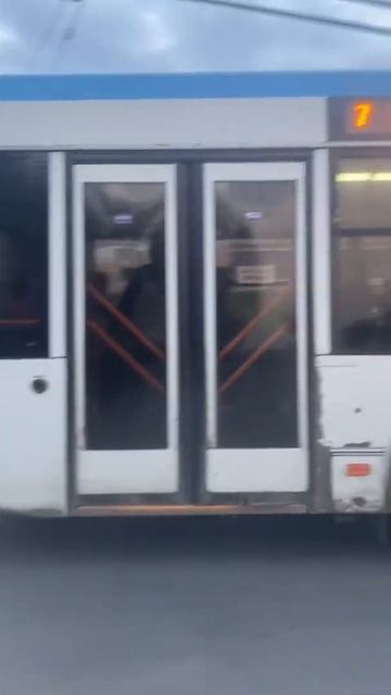 Троллейбус 🚎 смотреть онлайн