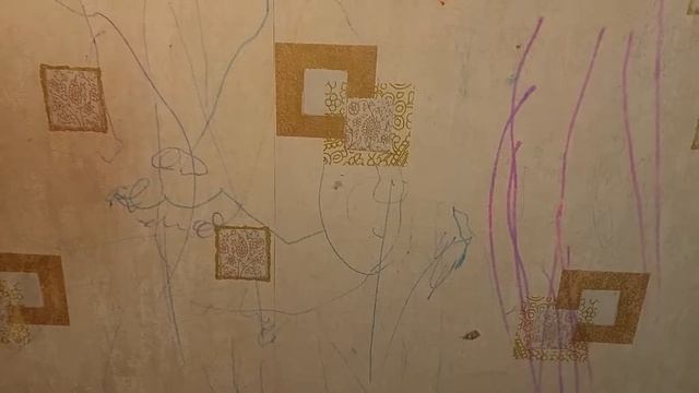 Наскальная живопись в московской квартире
