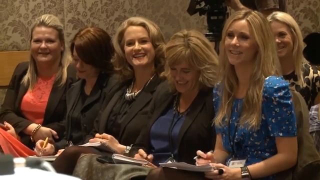 Eva Longoria and The Shopping Channel Media Conference смотреть онлайн