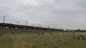 Электровоз ВЛ80К-172 с грузовым поездом