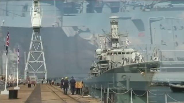 Warships receive big welcome home 28.07.11