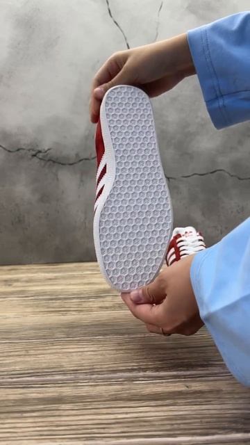 Кроссовки Adidas Gazelle смотреть онлайн