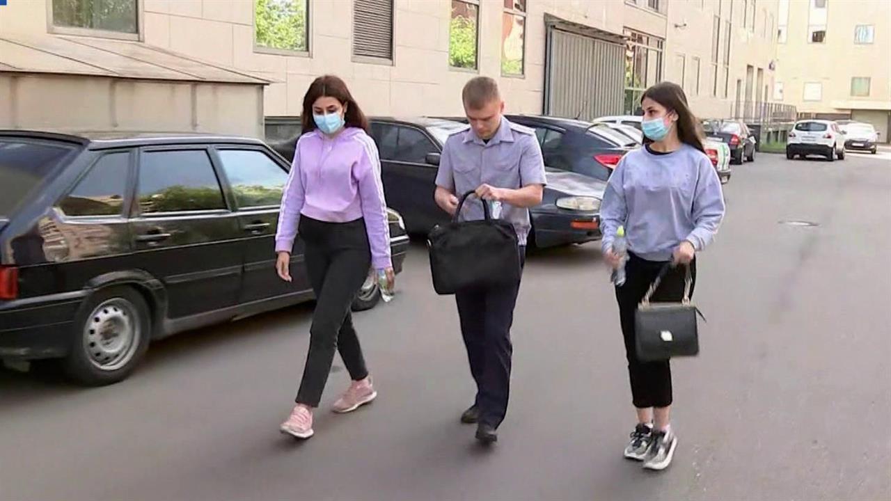 Отца сестер Хачатурян посмертно признали виновным в насилии над дочерями