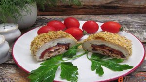 Куриные отбивные фаршированные беконом и помидором