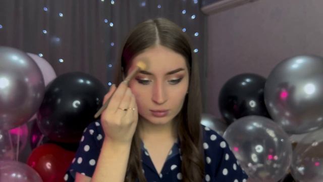 НОВОГОДНИЙ МАКИЯЖ🎄❄️| #tutorial РИСУЕМ ГИРЛЯНДУ НА ЛИЦЕ ?