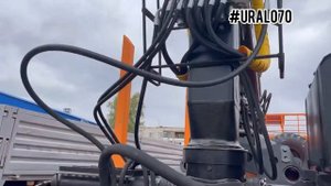 Обзор Сортиментовоз с манипулятором новым ОМТЛ-97 на заднем свесе, Урал-4320, ДВС-238, кму