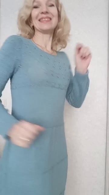Вязаное платье с ярусной юбкой.#вязание #вязанаяодежда #своимируками