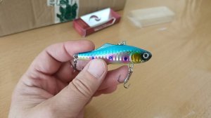 Распаковка посылки с воблером Namazu Fantasy 72S по заказу Fmagazin