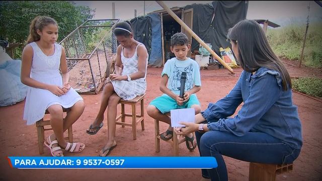 MENINO DE 10 ANOS TRABALHA SOZINHO PRA SUSTENTAR A FAMÍLIA - PARA AJUDAR: 62 99537-0597