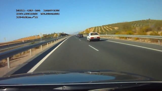 SAAB GRANADA смотреть онлайн