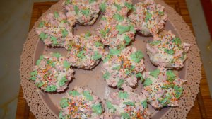 Рецепт. Готовить быстро и легко. Творожные кексики, с зефирным украшением.  Кулинарим с Людмилой..