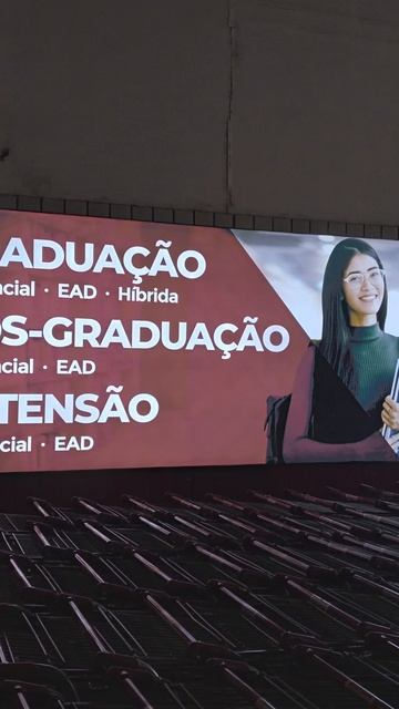 Luminoso Dress Up para Fácil troca de Imagens смотреть онлайн