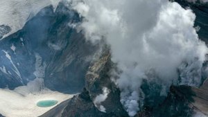 На Камчатке началось извержение вулкана Ключевская сопка