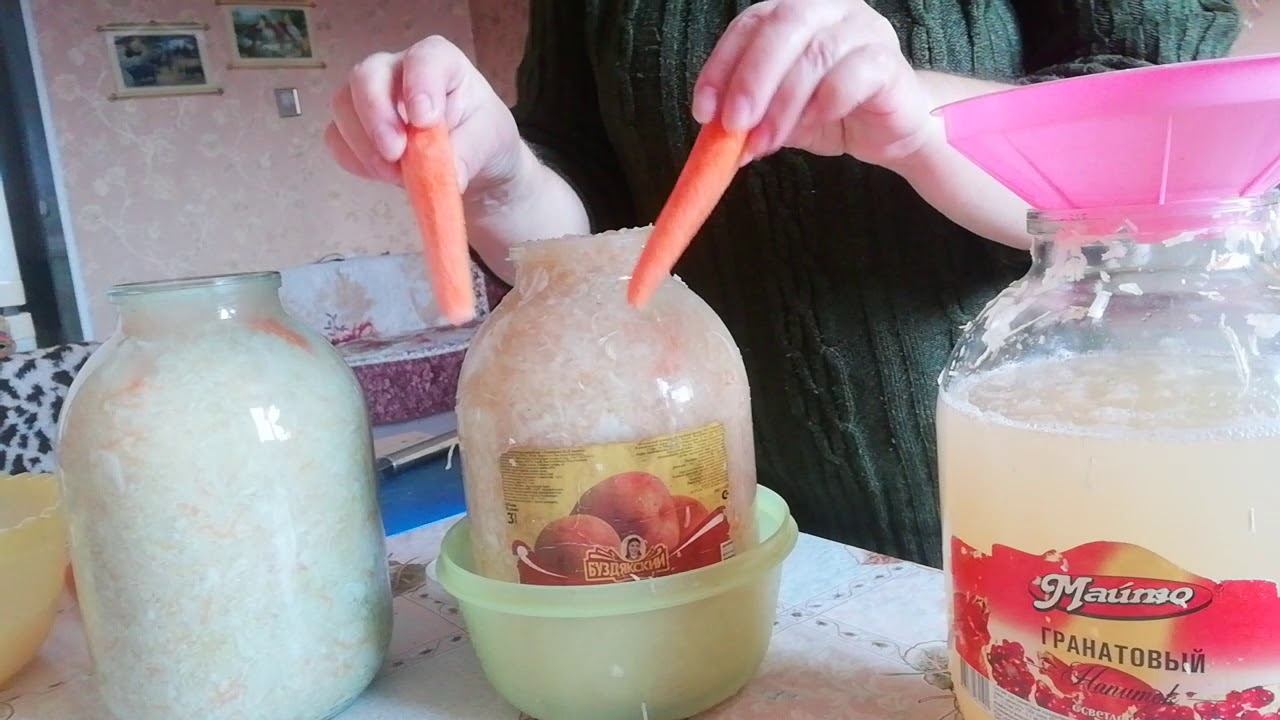 Вкусная, хрустящая квашеная капуста! смотреть онлайн