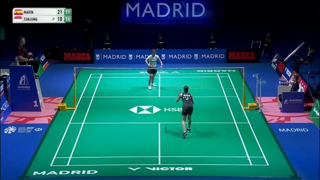 Spanish star Carolina Marin goes toe-to-toe with Gregoria Mariska Tunjung