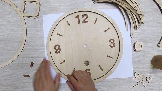 DIY Wooden Clocks [Modern Design Renewal]