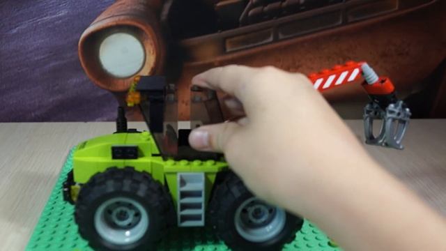 Обзор набора Lego City 60181 Forest Tractor